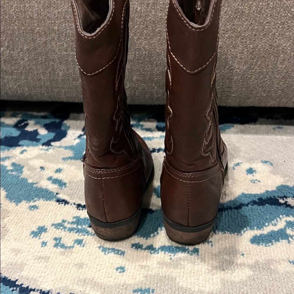 Cat & Jack Brown Kids Boots - Picture 4 of 5